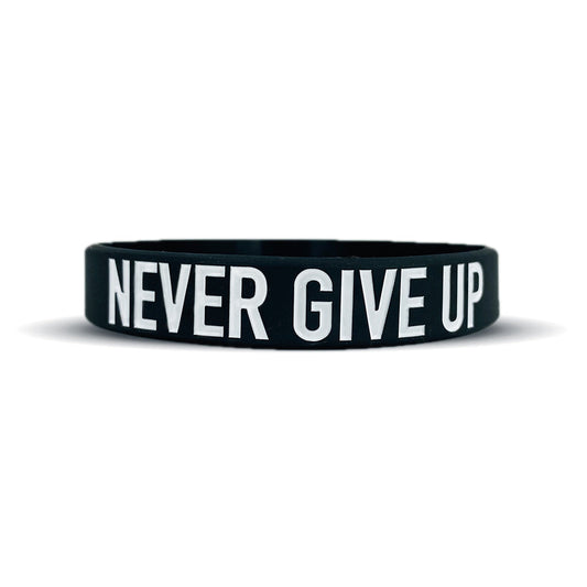 NEVER GIVE UP Wristband - Southern Grace Creations