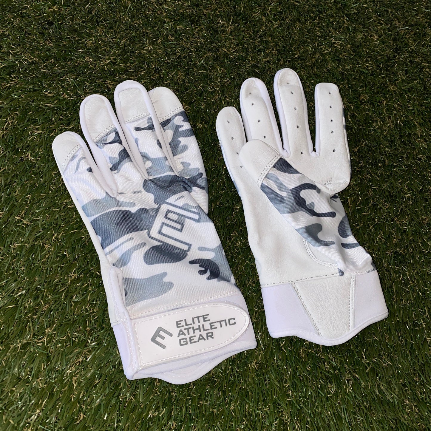Snow Camo Batting Gloves - Southern Grace Creations
