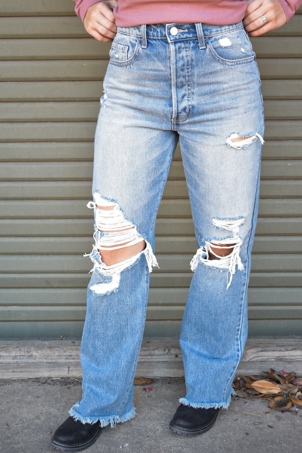Cello: Feeling Confident Dad Jeans - Southern Grace Creations