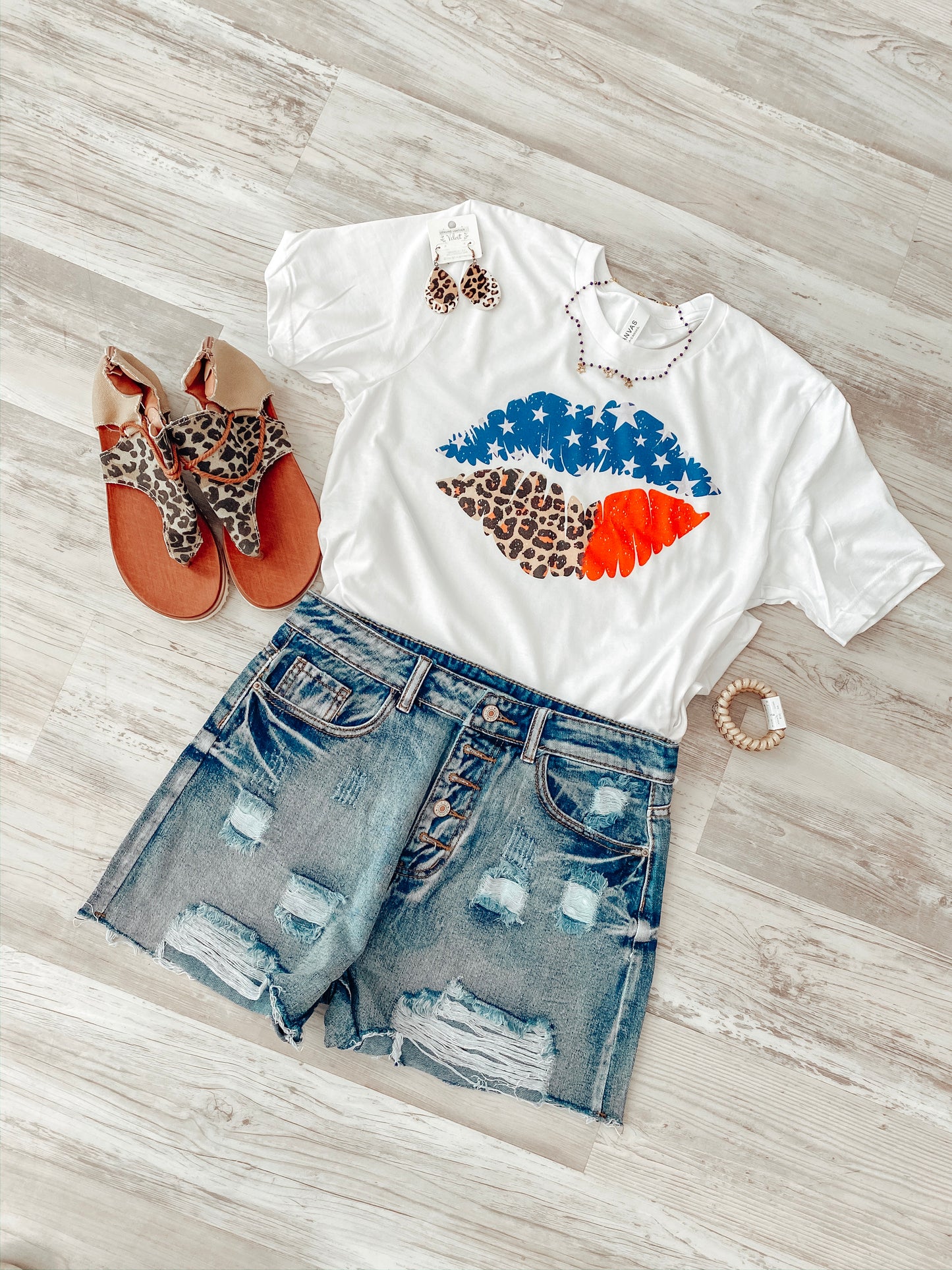 USA Lips - White Tee - Southern Grace Creations