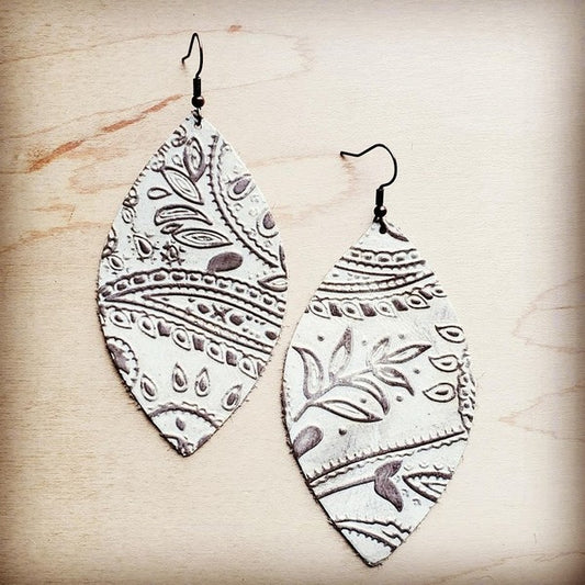 ••Leather Oval Earring Oyster Paisley