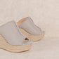 OASIS SOCIETY Bliss - Distressed Linen Wedge