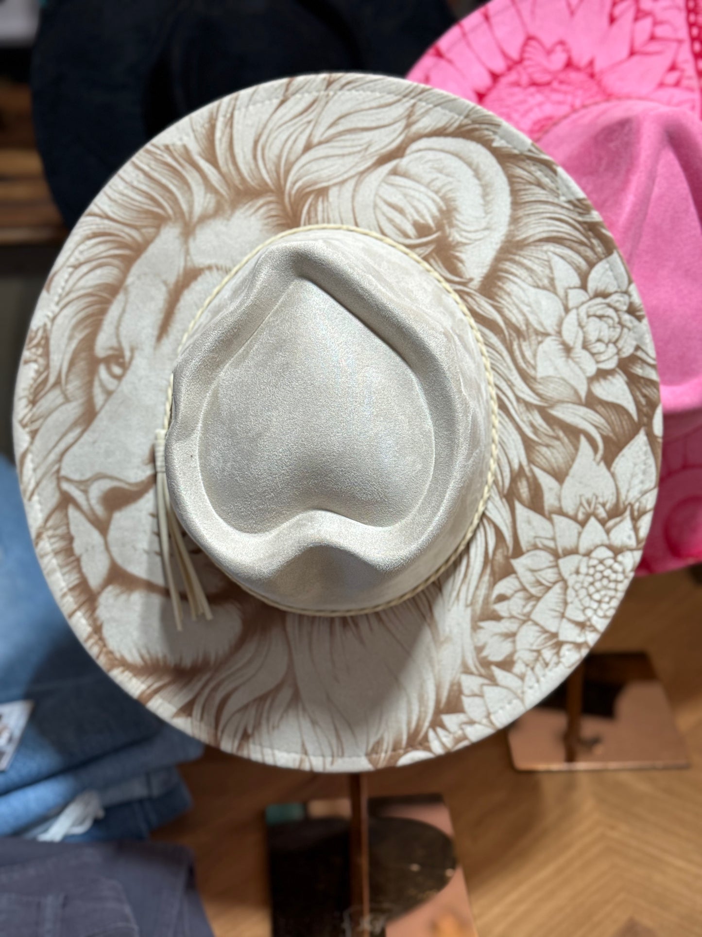 Regal Lion & Floral, Laser Hat Burning Design, PNG, Laser Engraved Wide Brim hat EB10