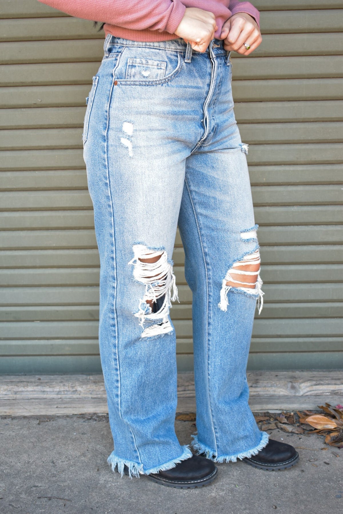 Cello: Feeling Confident Dad Jeans - Southern Grace Creations