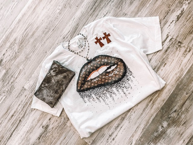 LV Glitter Lips Tee - Southern Grace Creations